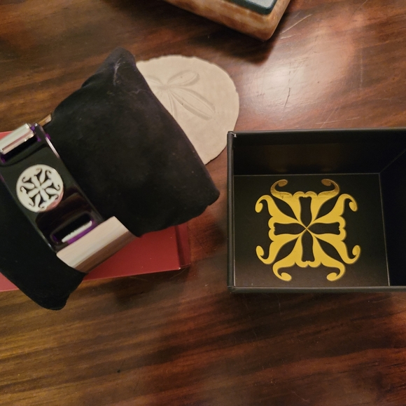 💜GORGEOUS RUSTIC CUFF BRACELET💜 - Picture 8 of 9